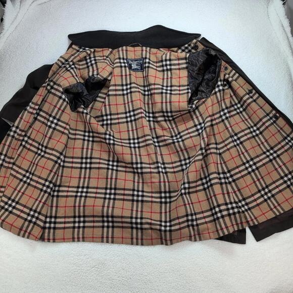 Burberry Jackets & Blazers - Vintage Burberry Coat Size Large Lined Button Front Nova Check Classic READ